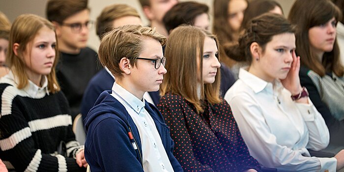 Почти 60 московских школьников получили дипломы победителей и призеров Всероссийской олимпиады по физике