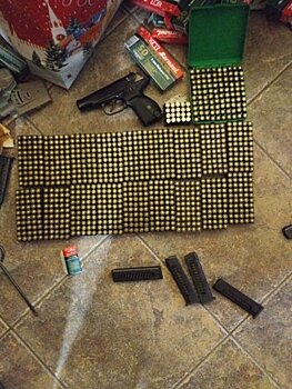 Ограбившего банк мужчину задержали полицейские