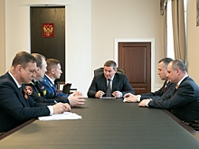 Губернатор Волгоградской области встретился с главами силовых структур