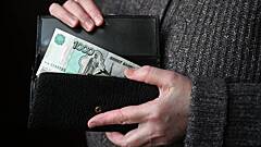 Рублю предсказали медленную девальвацию