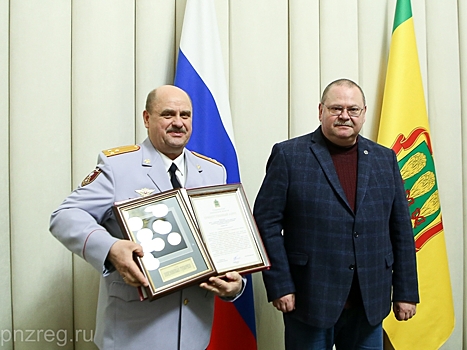 Алиханов поздравил сотрудников вневедомственной охраны с юбилеем подразделения