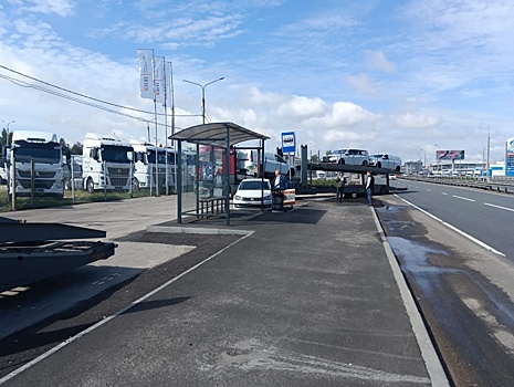 Четыре новых остановки установили на улице Ларина в Нижнем Новгороде