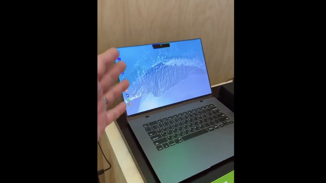 Samsung показала прототип ноутбука с «умным» отверстием под камеру