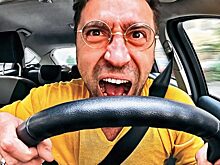 Главные черты водителя можно легко узнать по манере его вождения и по тому, как он держит руль