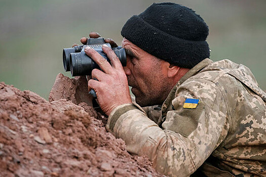 В Донбассе подорвался украинский военный