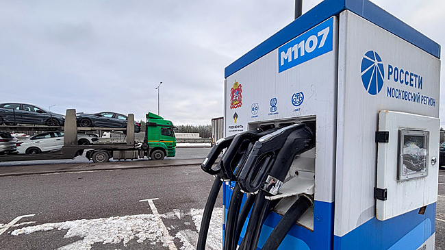 Почти 100 тонн бензина разлилось на Севере России