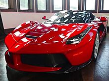 Видео: Ferrari LaFerrari Aperta в роскошнейшем гараже коллекционера
