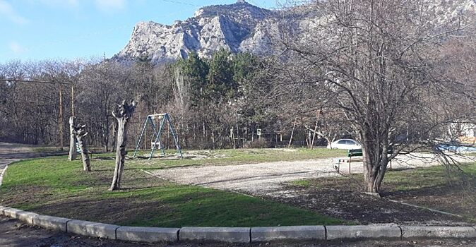 В Крыму туристов попросили не ходить в горы