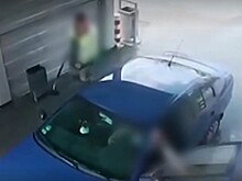 Комендант Службы госохраны Польши отстранен после угона автомобиля жены Туска