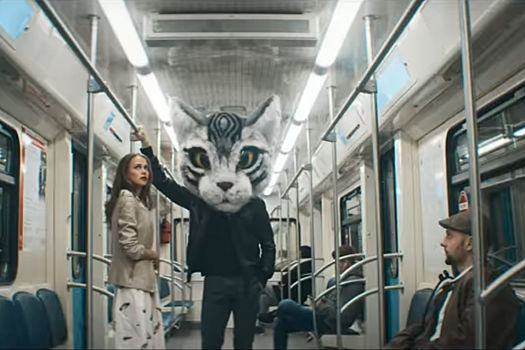 DJ Smash выпустил клип на песню «Моя Любовь». Главный герой видео — человек с головой кота