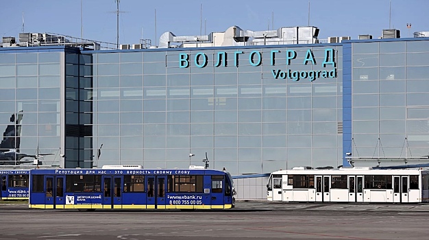 Обломки БПЛА упали на крышу многоэтажки в Волгограде