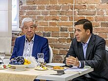 Евгений Куйвашев в День солидарности журналистов встретился активом СТСЖ и принял участие в праздновании первого юбилея Домжура