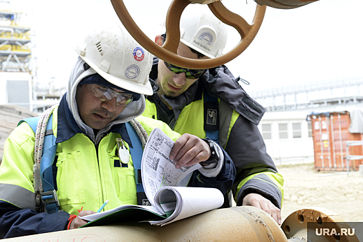 Нефтесервис в ХМАО готов платить инженерам-стажерам до 350 тысяч рублей