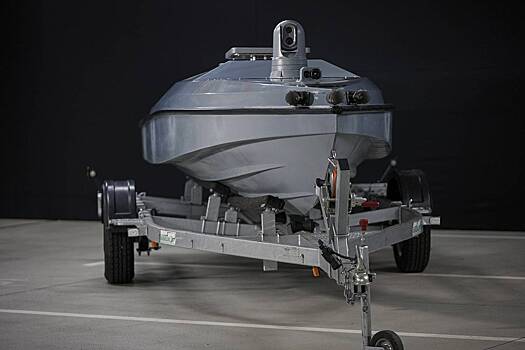 Рыбаки поймали в сети украинский безэкипажный катер