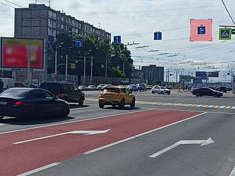 Калининградские водители запутались из-за несовпадения знака и разметки на 9 Апреля
