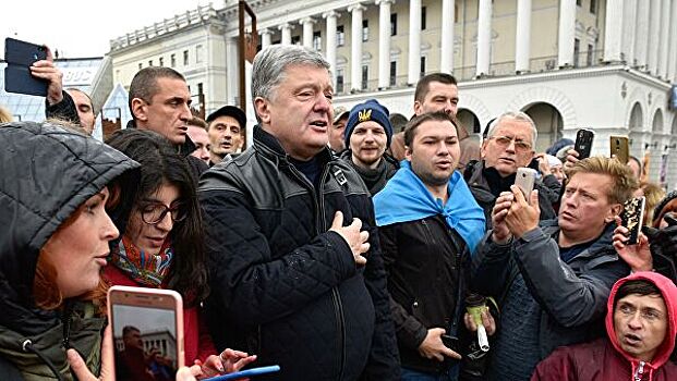 Зеленский прокомментировал дело против Порошенко