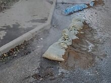 Компания «Т Плюс» делает ограждения в Саратове из мешков с песком