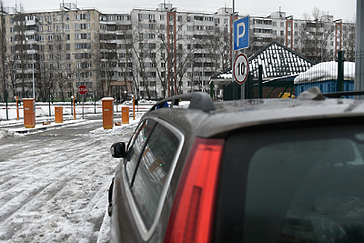 Более 4 тыс москвичей оформили парковочные разрешения за первую неделю февраля