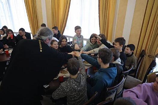 Уральские меценаты помогли организовать детям из ДНР поездку в Екатеринбург