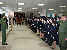 Во Всемирный день авиации и космонавтики в Липецком авиацентре около 100 школьников приняли клятву юнармейца