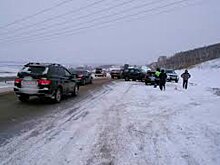 На трассе М5 в Челябинске перекрывают движение из-за участившихся ДТП