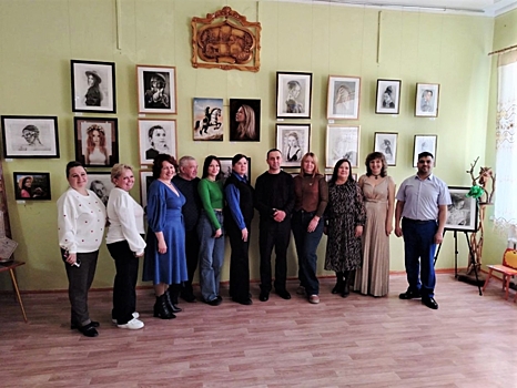 Художник-портретист из Забайкалья посвятил персональную выставку возвращению в Оловяннинский район