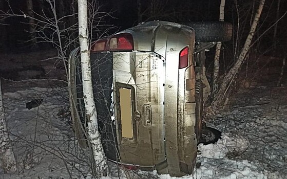 В Рязанском районе перевернулся внедорожник