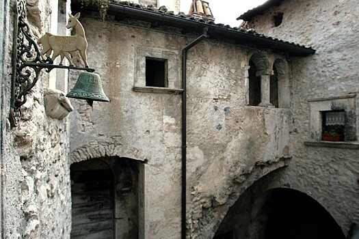 Итальянская деревня объявила распродажу жилья по 1 евро