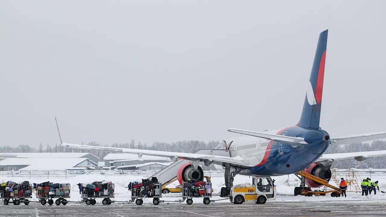 В аэропорту Краснодара ввели ограничения на полёты