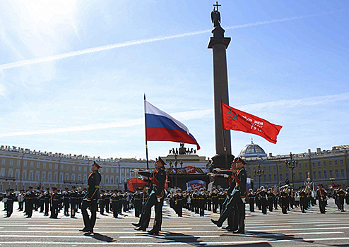 Военный парад состоялся в Санкт-Петербурге в ознаменование 73-й годовщины Победы в Великой Отечественной войне