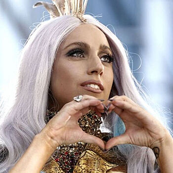 Шок: Леди Гага больше не встречается с Брэдли Купером