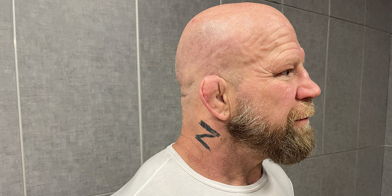 Монсон рассказал, как люди в США реагируют на его татуировку с буквой Z