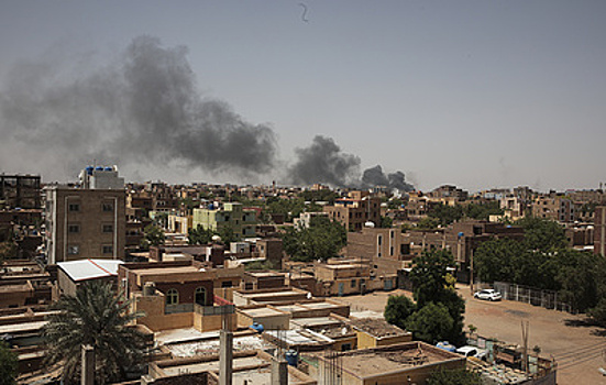 Байден приказал эвакуировать американских госслужащих из Судана