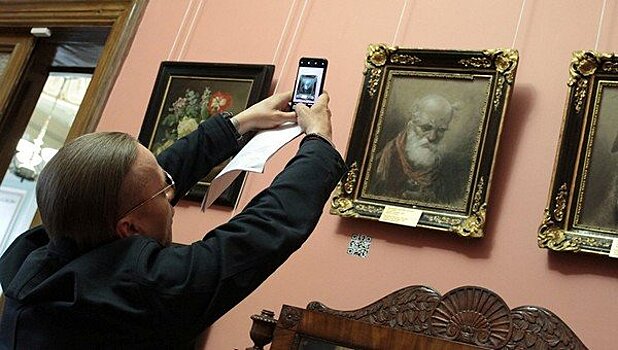 Иван Охлобыстин посетил музей в Серпухове