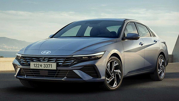 Hyundai выпустила обновлённый седан Hyundai Elantra с изменёнными бампером, фарами и решеткой радиатора