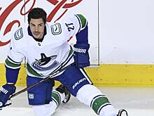 Хэмоник не отказался от участия в сезоне НХЛ, но по-прежнему не присоединился к «Ванкуверу»