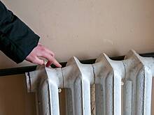 Россиян призвали поливать батареи из чайника