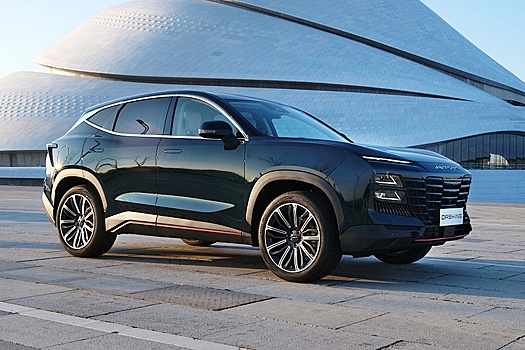 Грозит Xcite X-Cross 8: прошла премьера Jetour Dashing AWD. Авто сняли на фото