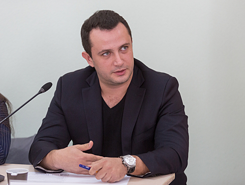 Застройщикам уже не стоит ждать клиента с чемоданом денег