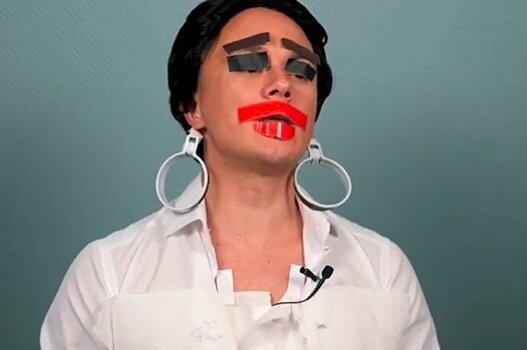 Комик Илья Соболев рассмешил фанатов пародией на предвыборный ролик экс-солистки "Тату"