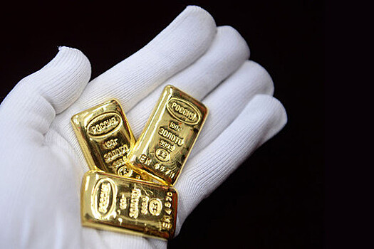 Биржевая цена золота впервые превысила $2160 за унцию