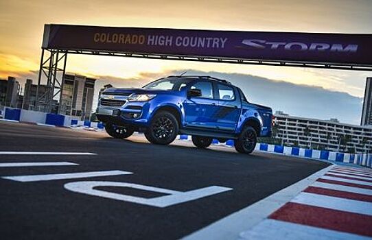 Chevrolet Colorado вышел в версии High Country STORM