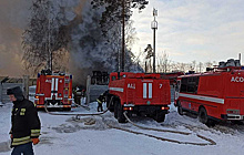 Пожар на площади более 1 тыс. кв. метров произошел на складе в Иркутске