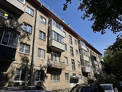 В Городском округе Пушкинский завершили ремонт кровли в доме №7 на улице Маяковского