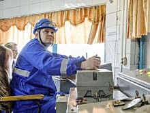 Сергей Бакулин стал лучшим машинистом вагоноопрокидывателя Алтай-Кокса