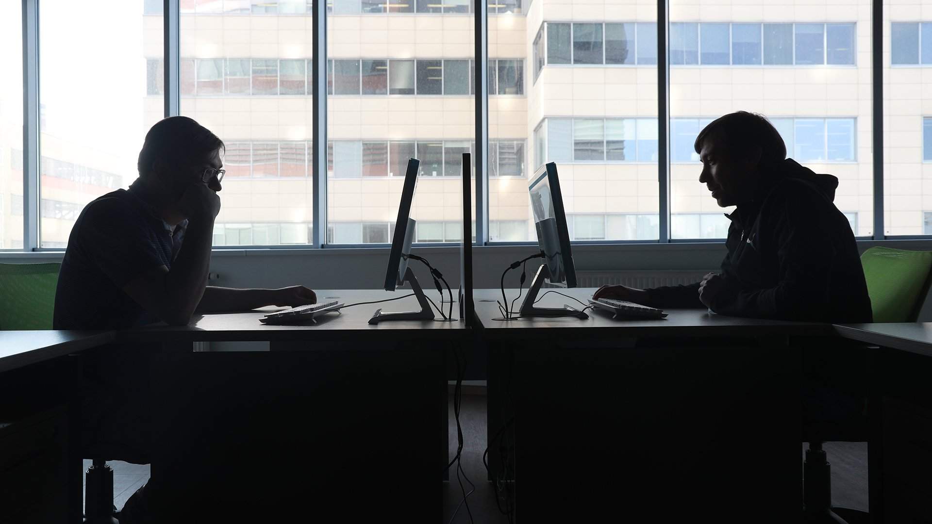 Россиянам назвали главные риски использования нейросетей