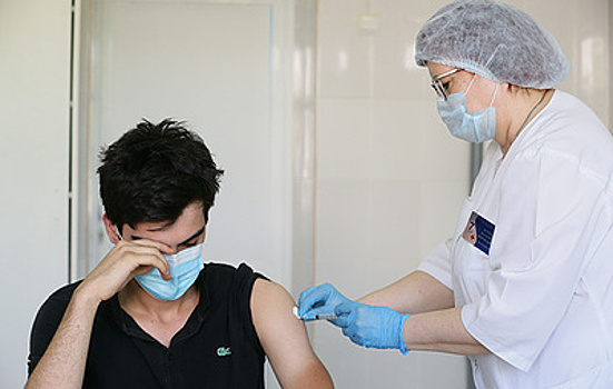 Минобрнауки РФ: Необходимо обеспечить добровольную вакцинацию студентов