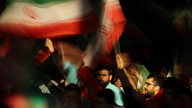 Fars: два человека погибли и 30 пострадали при нападении на полицию в Иране