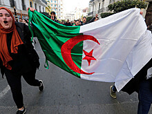 Парламент Алжира начал обсуждение признания французской колонизации преступной