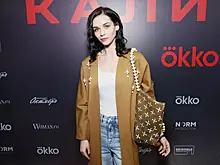 Надела футболку дочери: предполагаемая любовница Бондарчука взбудоражила Сеть новым селфи